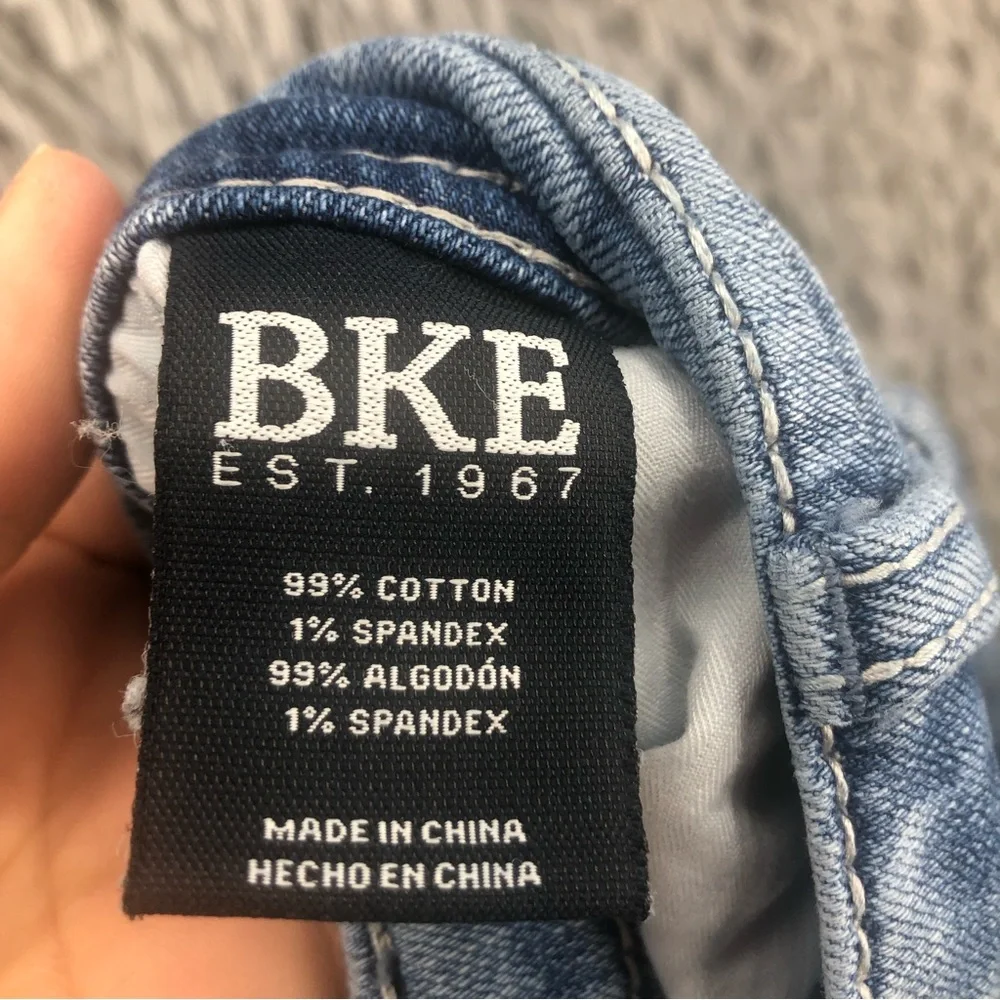 BKE Buckle Jeans Mens Size 34 Tyler Straight Blue Jeans Whiskered